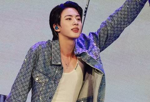 방탄소년단 진 선글라스 뭐길래? 'SOLD OUT'