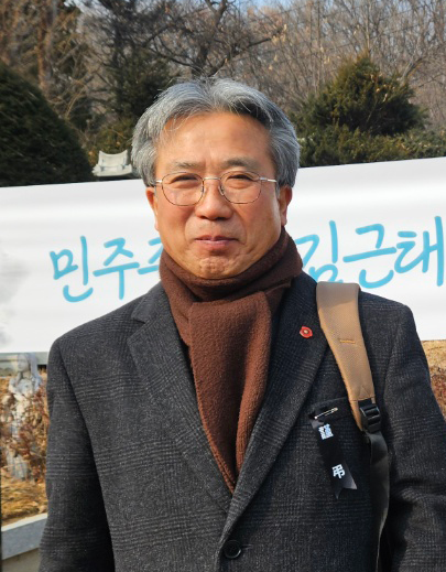 백경진.