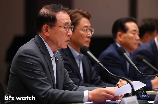 조용병 전국은행연합회장이 20일 서울 중구 프레스센터에서 열린&nbsp;신용회복&nbsp;지원을 위한 금융권 공동 협약식에서 발언하고 있다./사진=이명근 기자 qwe123@