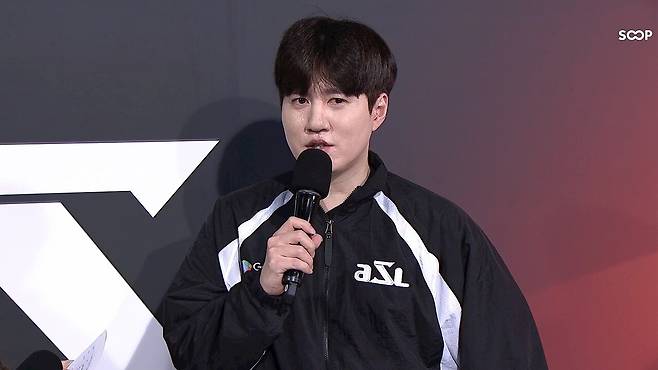 - 승자전에서 미친 판단력으로 16강을 확정 지은 김택용