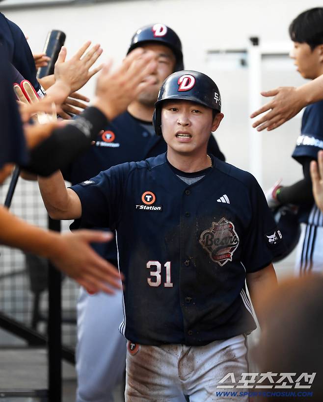 19일 대전 한화생명볼파크에서 열린 한화 이글스와 두산 베어스의 경기. 두산 정수빈이 득점하고 있다. 대전=박재만 기자 pjm@sportschosun.com/2025.08.19/