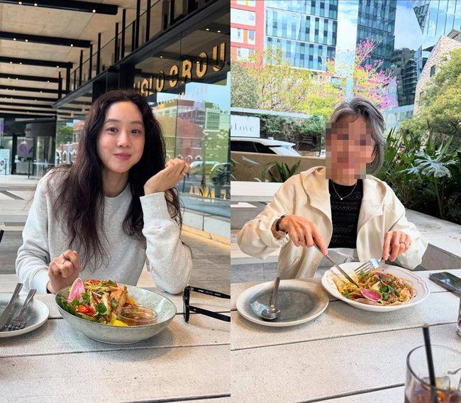 정려원 SNS