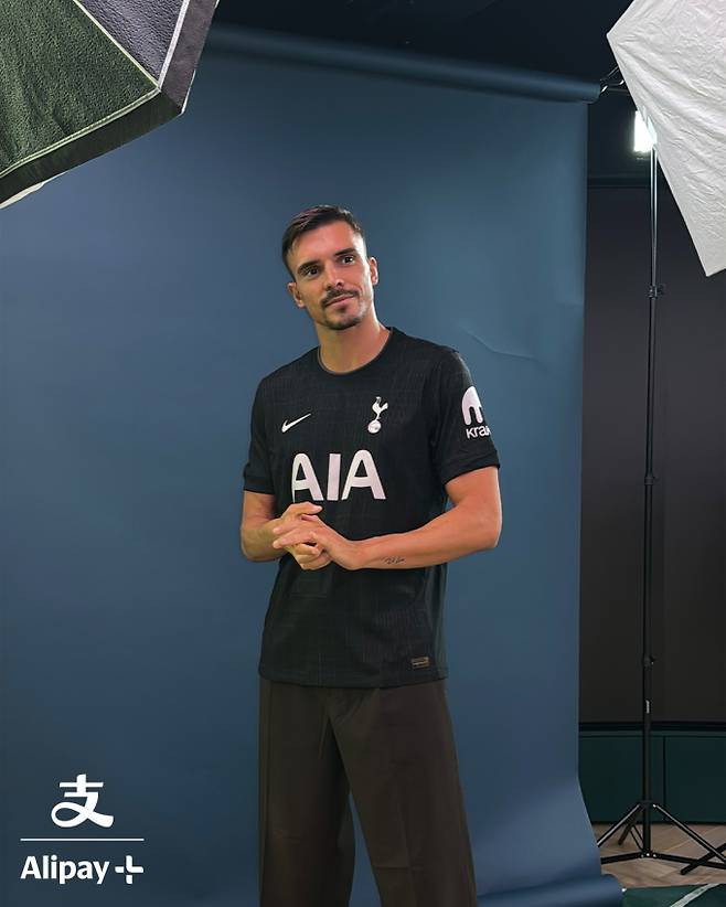 @spursofficial