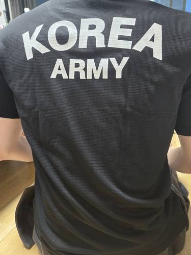 실제로 로카티를 착용한 모습 [독자 제공]