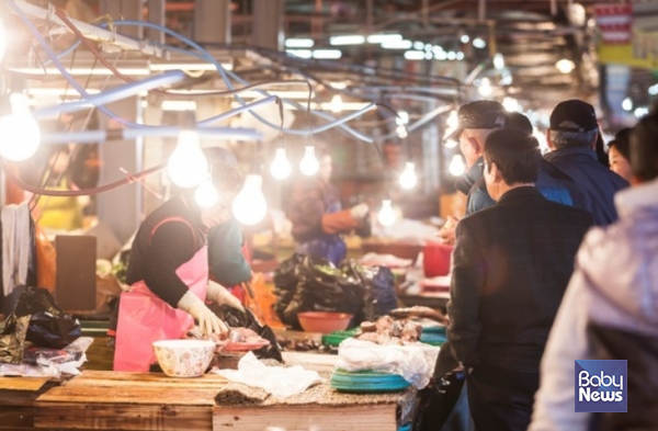 정부가 민생회복 소비쿠폰, 상생 페이백에 이어 온누리상품권 환급행사를 실시한다. ⓒ베이비뉴스