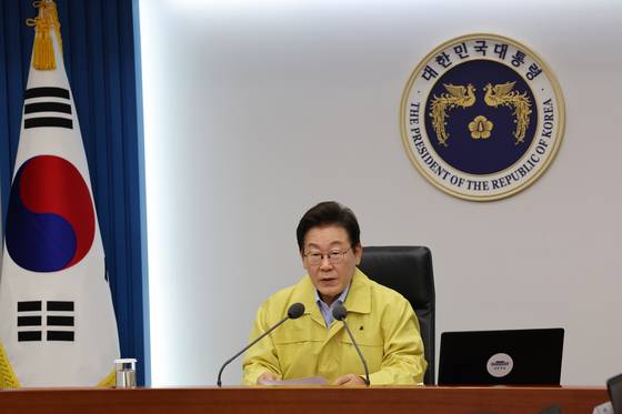이재명 대통령이 21일 대통령실 청사에서 열린 제8차 수석 보좌관 회의에서 모두발언을 하고 있다. 대통령실사진기자단