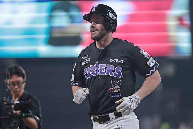 ▲ 탈수 증세로 고생했던 위즈덤은 투혼의 투런포를 터뜨리며 시즌 29호 홈런을 기록했다 ⓒKIA타이거즈