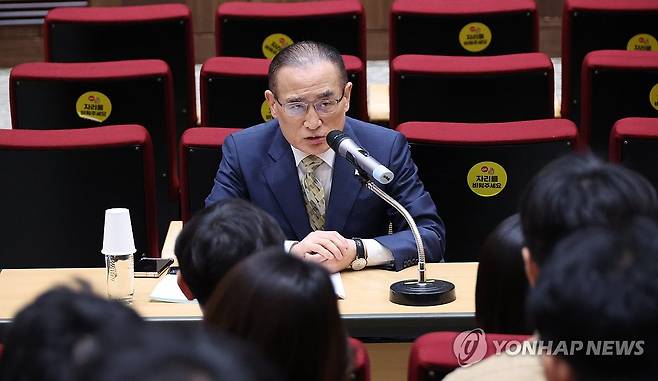 위성락 안보실장 기자간담회 (서울=연합뉴스) 한상균 기자 = 위성락 국가안보실장이 22일 서울 용산 대통령실에서 한미, 한일 정상회담 등 현안 관련 기자간담회를 하고 있다. 2025.8.22 xyz@yna.co.kr