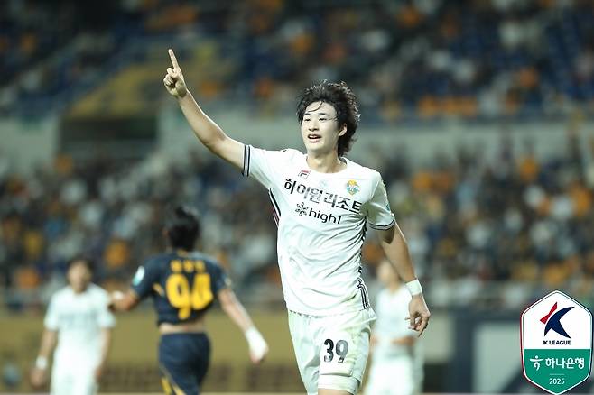 강원 이지호(한국프로축구연맹 제공)