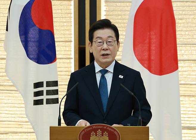 이재명 대통령이 23일 일본 도쿄 총리 관저에서 열린 한일 정상 공동 언론 발표에서 발언하고 있다. 2025.8.23 [사진=연합뉴스]