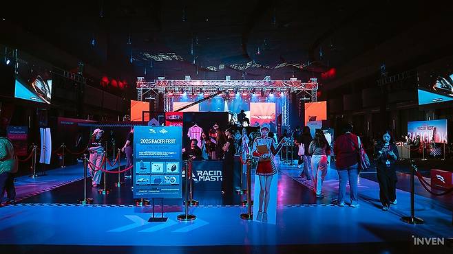 ▲ 우선 5층에 마련된 전시장!