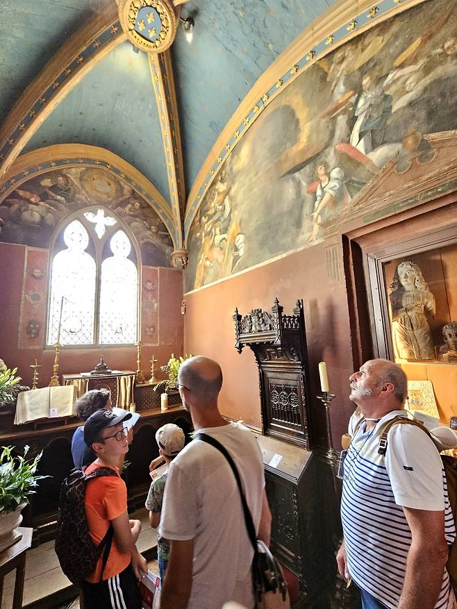 클로뤼세 안 드 브르타뉴의 예배당.