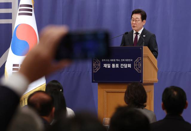 이재명 대통령이 23일 일본 도쿄의 한 호텔에서 열린 재일동포 오찬 간담회에 참석해 발언하고 있다. 연합뉴스