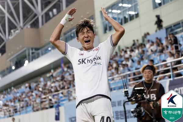 23일 대구iM뱅크PARK에서 열린 대구FC와 제주SK의 K리그1 2025 27라운드 경기에서 김륜성이 골을 넣고 기뻐하고 있다. (사진=한국프로축구연맹)