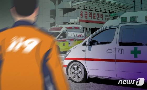 지난 23일 전국 병원 응급실에 실려 온 온열질환자는 총 42명이며 그중 1명은 숨진 것으로 집계됐다. 누적 환자 수가 4000명에 육박한 가운데 이달 말까지 무더위가 예고된 만큼 예방에 각별한 주의가 요구된다. ⓒ News1 DB