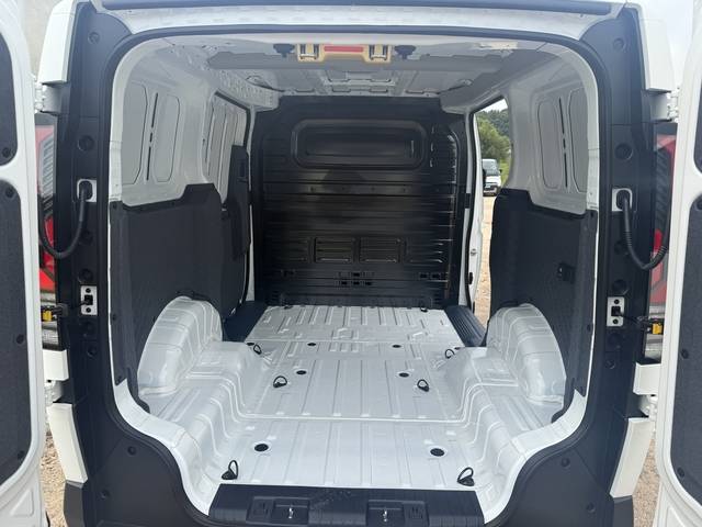 PV5 카고 모델의 화물 공간. 롱모델 기준 길이 2255㎜, 폭 1565㎜, 높이 1520㎜로 최대 4420ℓ까지 적재 가능하다. 임주희 기자