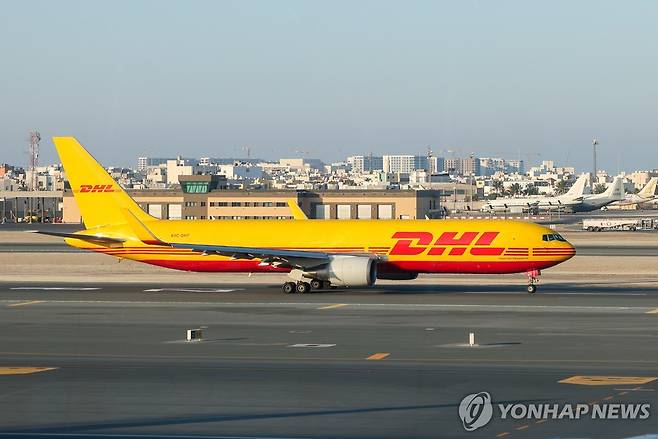 DHL 화물기(기사와 직접 관련 없음) [TASS=연합뉴스 자료사진. 재판매 및 DB 금지]