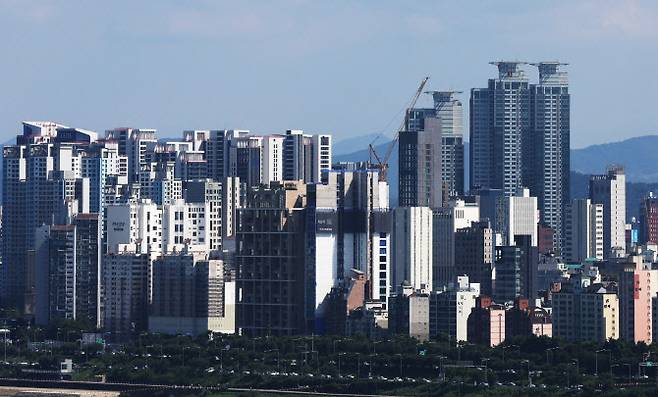 서울 성동구 응봉산에서 바라본 강남 아파트. (사진=이데일리 이영훈 기자)