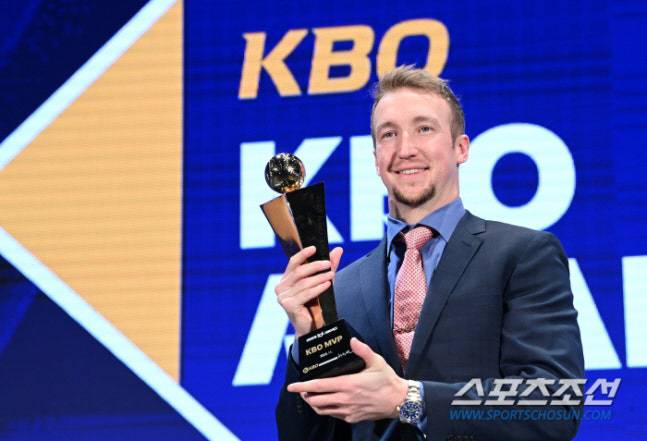 2023년 KBO에서 MVP를 수상한 에릭 페디. 스포츠조선 DB