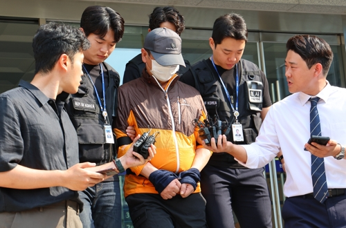 사제총기로 아들 살해한 60대 [연합뉴스]