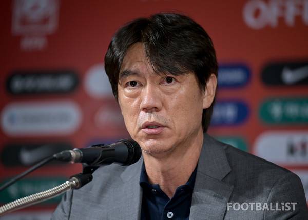 홍명보 남자 축구대표팀 감독. 서형권 기자