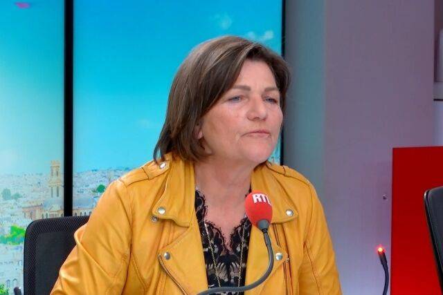 아드리앙 라비오의 어머니이자 에이전트인 베로니크 라비오. /SNS