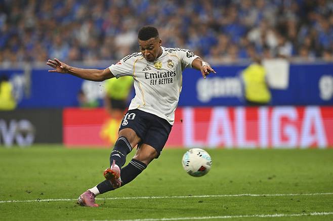 [오비에도=AP/뉴시스]레알 마드리드 음바페, 2경기 연속골. 2025.08.24.