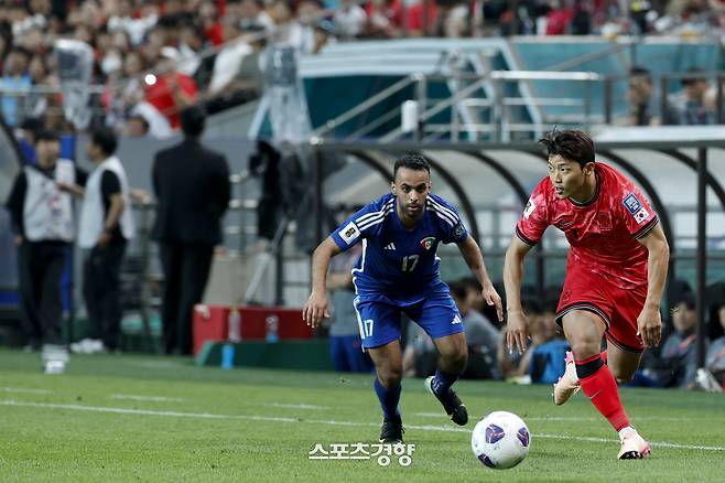 한국 축구대표팀 황희찬이 지난 6월 서울월드컵경기장에서 열린 2026 북중미 월드컵 아시아 3차 예선 쿠웨이트와의 경기에서 돌파하고 있다. 2025.06.10 문재원 기자