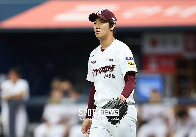 ▲ 안우진은 군 복무와 부상으로 메이저리그 진출 시점이 미뤄지고 있다 ⓒ곽혜미 기자