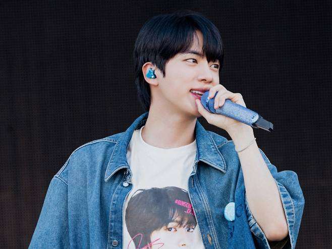 방탄소년단 진, 아이돌픽 8월 2주차 베스트 남돌 1위..2주간 '최다 득표'