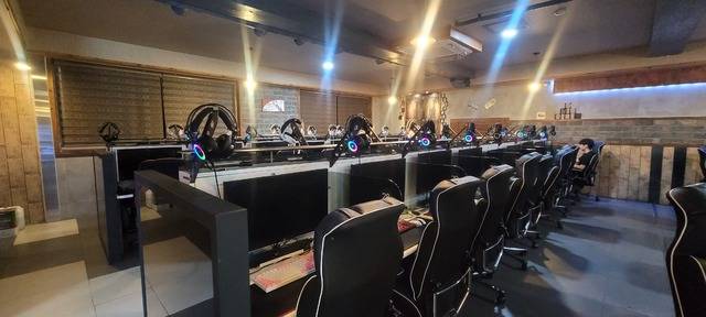 청소년과 젊은 층의 주요 놀이공간이었던 PC방의 이용객이 급격히 줄고 있다. 사진은 대구 수성구의 한산한 PC방 모습. 권영진 기자