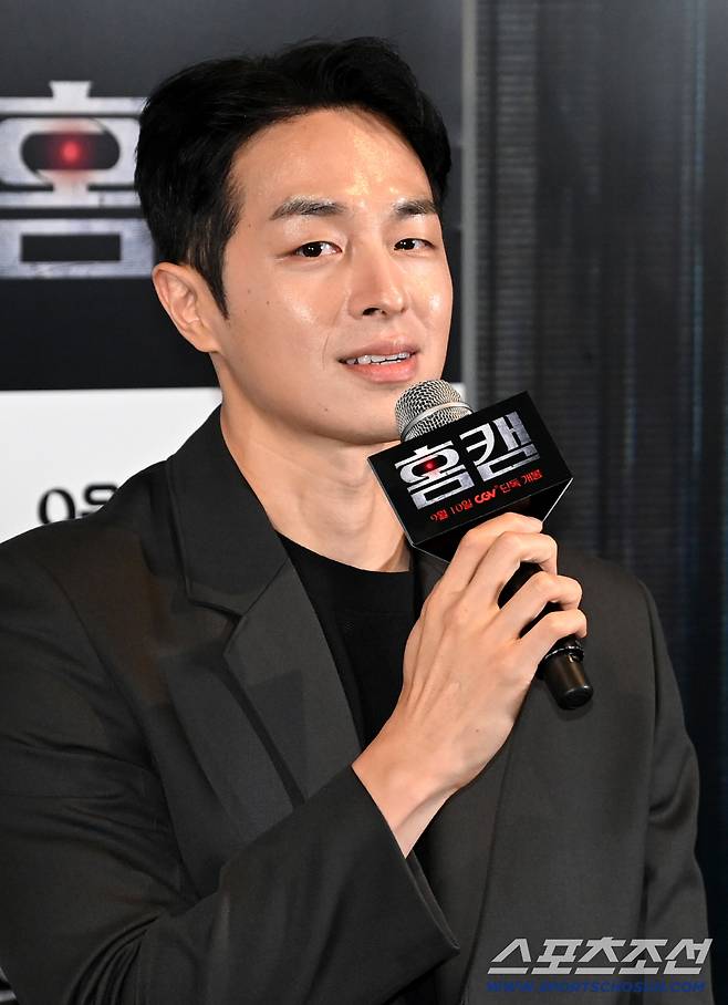 26일 용산CGV에서 열린 영화 '홈캠'의 언론시사회, 권혁이 인사말을 하고 있다. 허상욱 기자wook@sportschosun.com/2025.08.26/