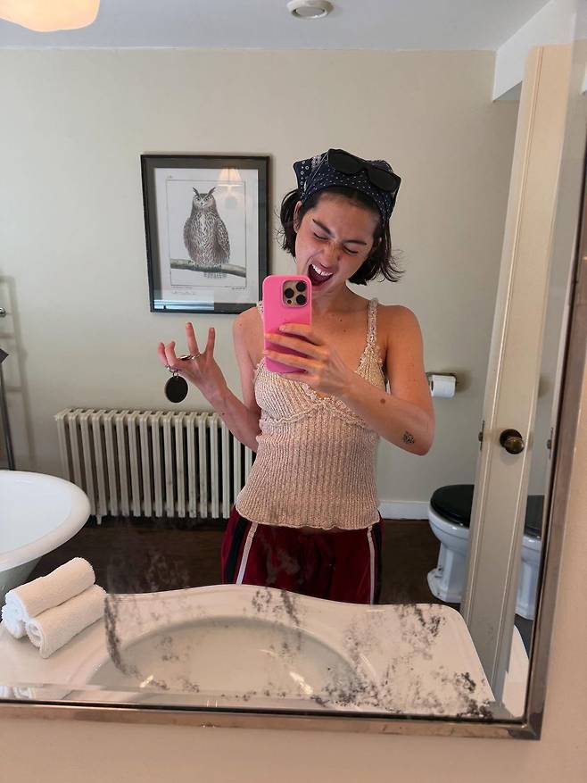 @gracieabrams