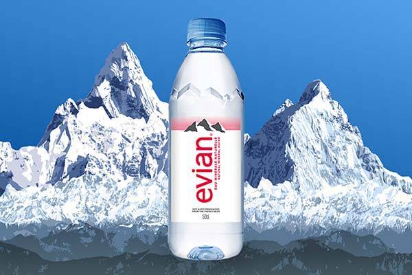 ‘천연 광천수’로 유명한 프랑스 생수 브랜드 ‘에비앙(Evian)’이 알고 보니 ‘정화수’였다는 사실이 드러나 이미지 타격을 입었다.​/사진=네슬레워터스, 게티이미지뱅크
