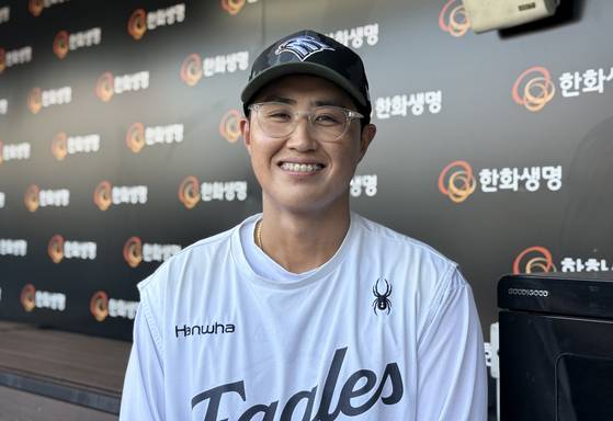 올 시즌 한화 선수단의 단합을 이끈 주장 채은성. 중심타자로도 만점 활약했다. 배영은 기자