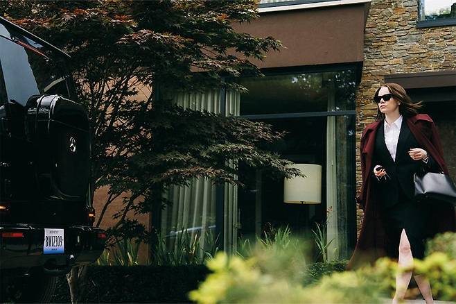 에마 스톤 주연, 요르고스 란티모스 감독 '부고니아'.