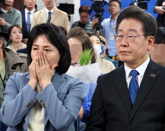 뉴시스