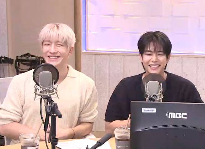 왼쪽부터 진진 MJ/MBC FM4U ‘정오의 희망곡 김신영입니다’