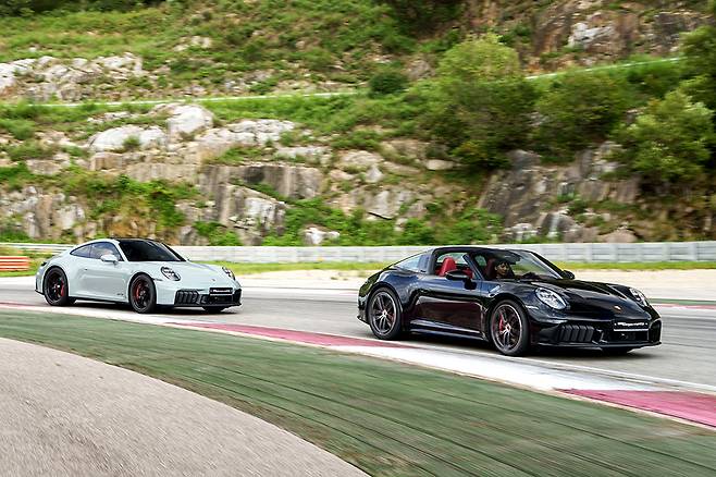 포르쉐 911 GTS