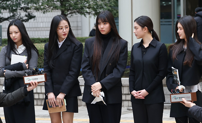 뉴진스,. 왼쪽부터 하니, 민지, 혜인, 해린, 다니엘. 2025.3.7 연합뉴스