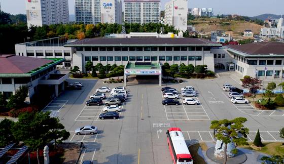 충남 태안군청 청사. 사진 태안군청