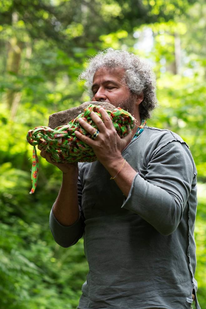 (c)Ernesto Neto, Photo by Étienne Rougery Herbaut