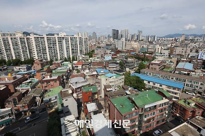 내년 일몰기한 재연장 때문에 비상 걸린 서울 광진구 자양7구역 전경. 한주형 기자