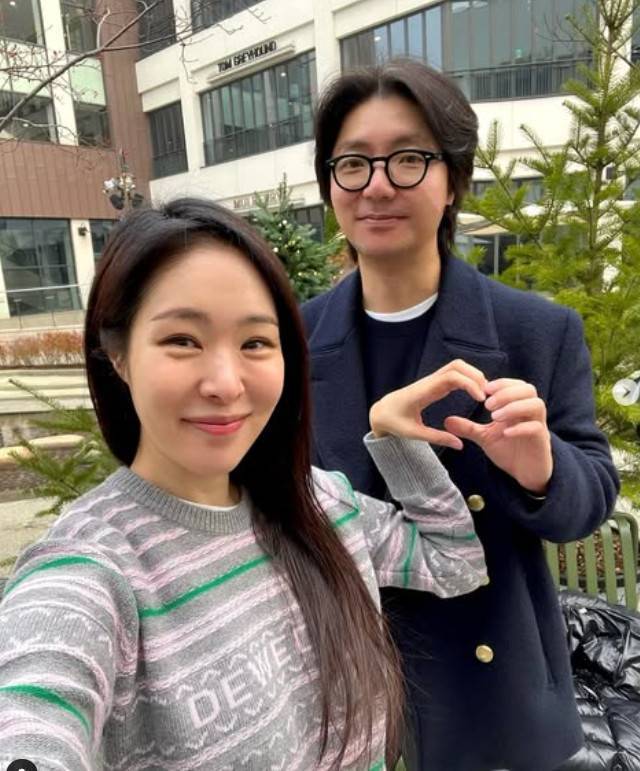 미자 소셜 미디어