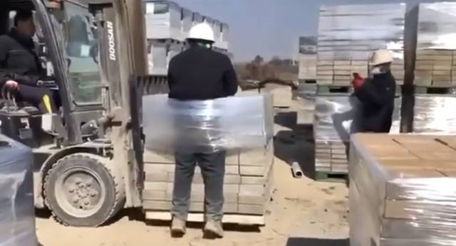 ▲나주 벽돌공장에서 인권침해 피해를 입은 스리랑카 국적 외국인 근로자 A씨(31) 피해 모습이 담긴 영상 캡처ⓒ프레시안(박아론)