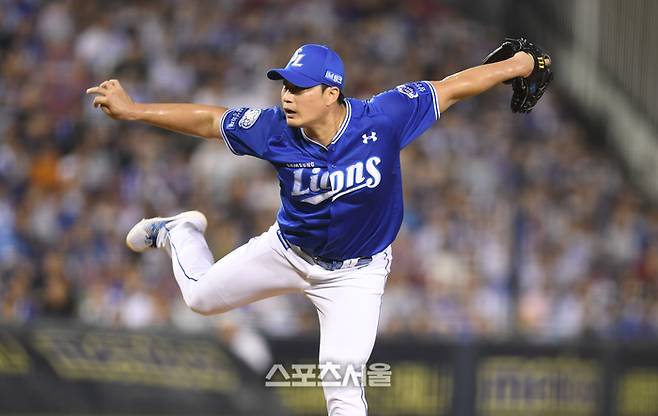 삼성 오승환이 2일 서울 잠실구장에서 열린 2025 KBO리그 두산과 경기 8회 역투하고 있다. 잠실 | 최승섭 기자 thunder@sportsseoul.com