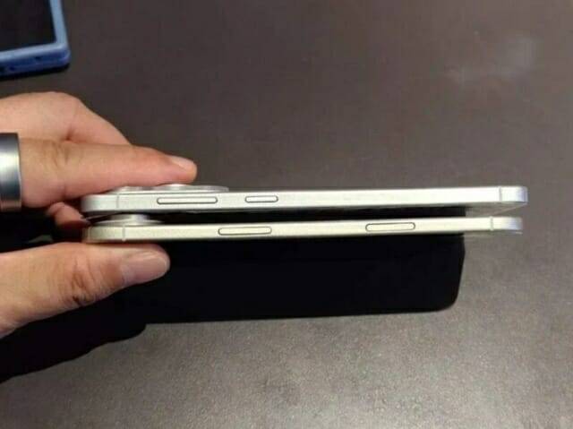 아이폰17 에어 모형과 갤럭시S25 엣지의 두께를 비교한 이미지 (출처=Cid)