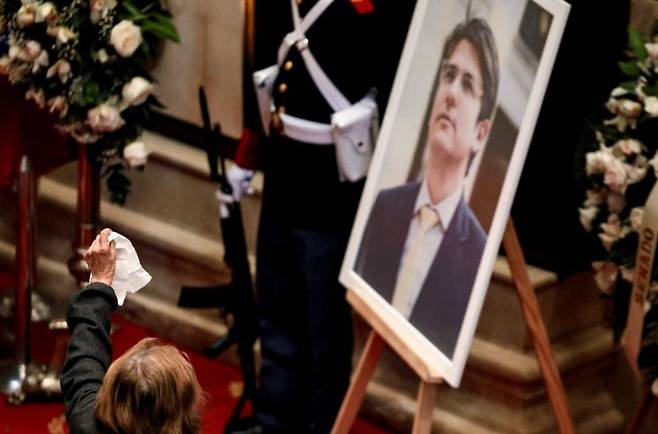 8월 12일 열린 우리베 의원의 장례식 모습. 로이터연합뉴스