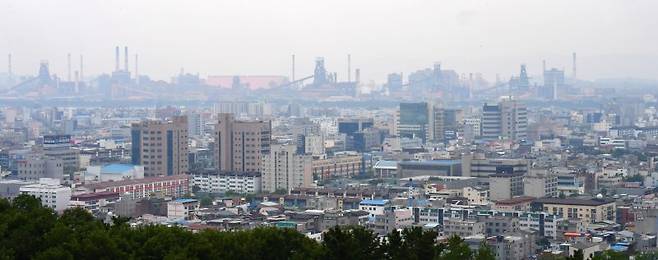 포스코 포항제철소 및 포항시전경  뉴스1