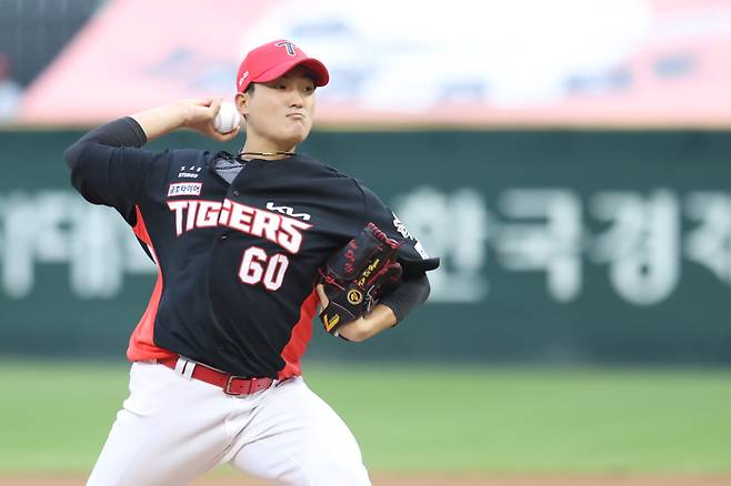27일 인천 SSG전에 선발 등판, 투구하는 김도현의 모습. KIA 제공